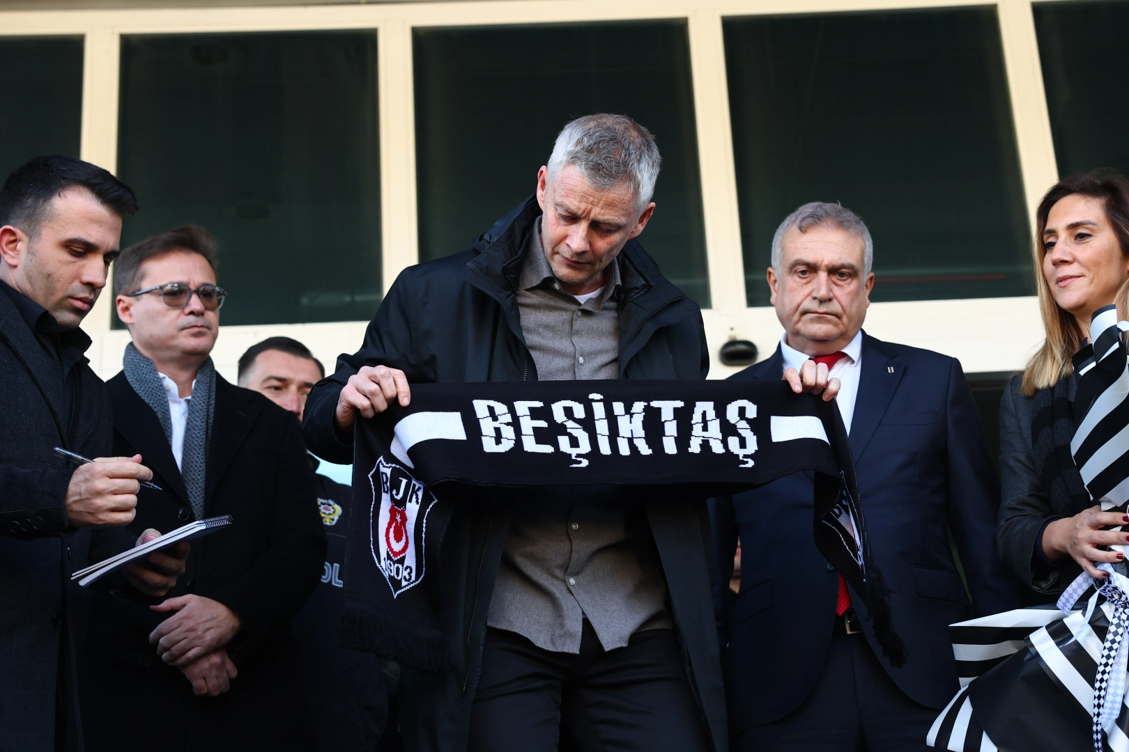 Beşiktaş'ın yeni teknik direktörü İstanbul'a geldi!