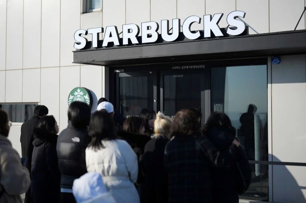 Starbucks, kurumsal ekibini küçültüyor: İşten çıkarmalar başladı