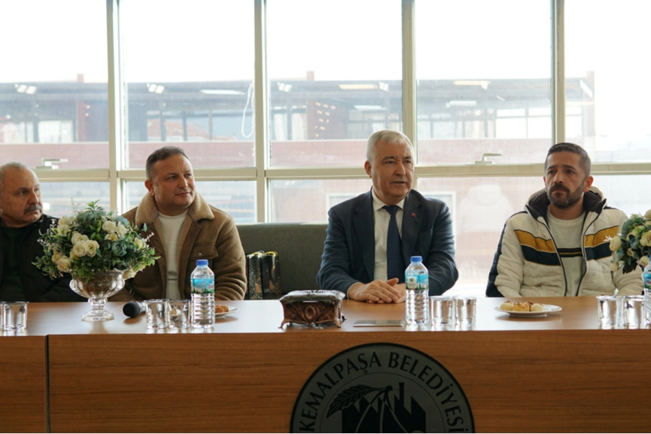 Türkmen'den ilçedeki amatör futbol kulüplerine destek haberinin görseli