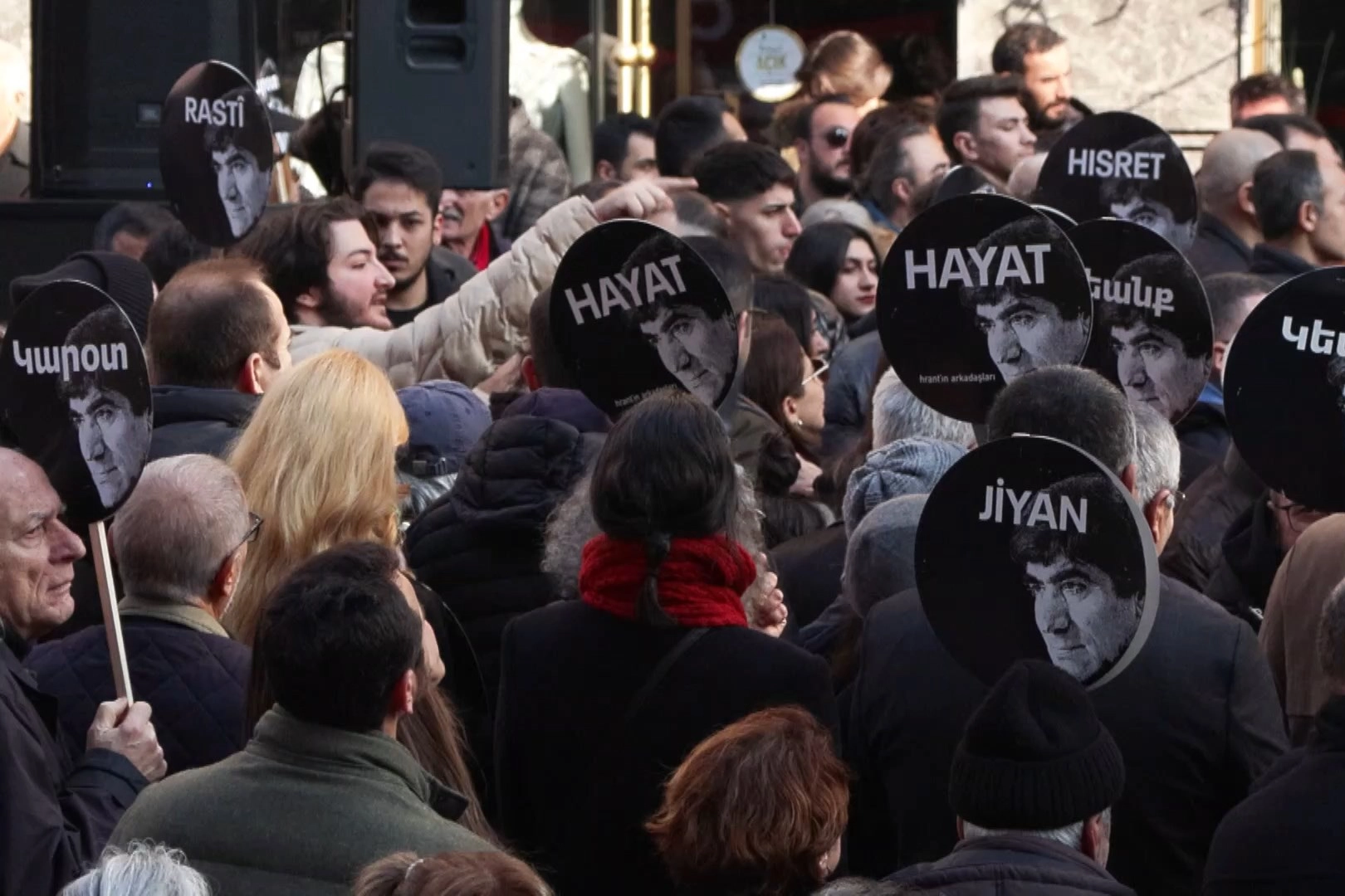 Hrant Dink ölümünün 18. yıl dönümünde Sebat Apartmanı önünde anıldı