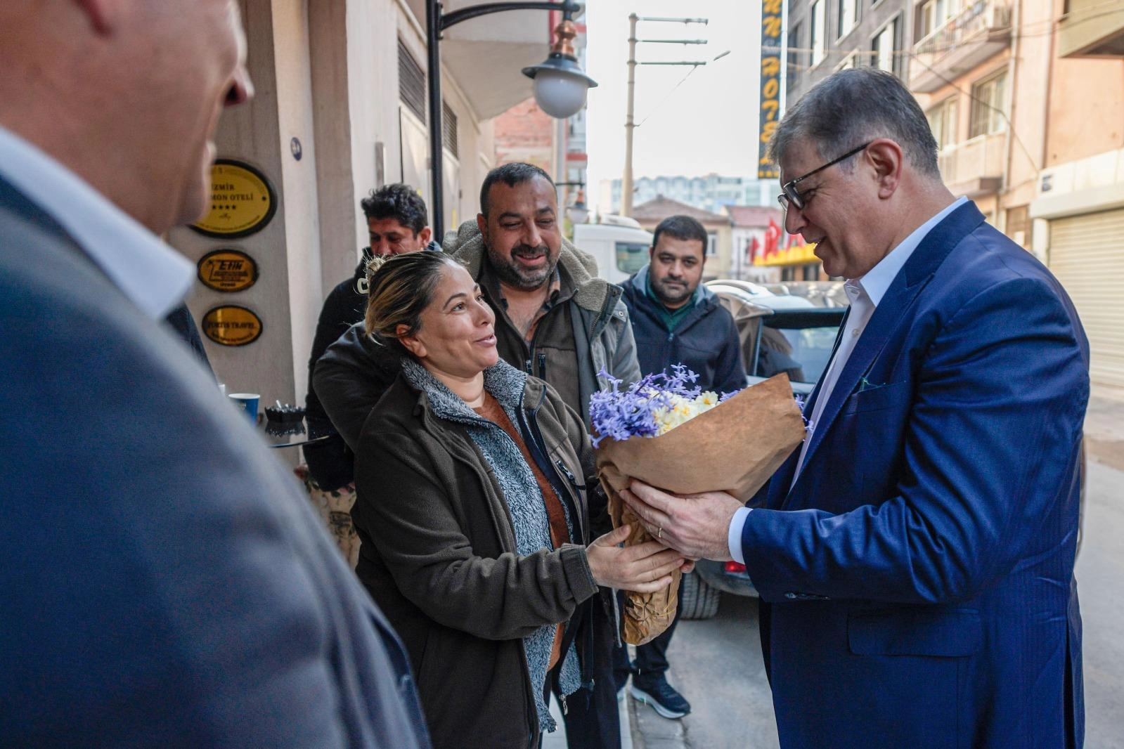 Başkan Tugay’dan Romanlara destek sözü: Bu yolu birlikte yürüyelim