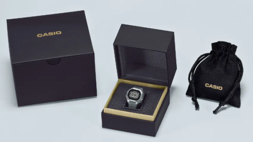 Dünyanın ilk yüzük saatinin Türkiye fiyatı belli oldu