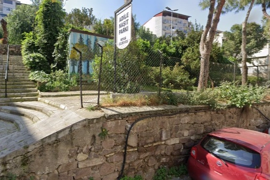 Konak'ta yeni yıl kermesleri hız kesmiyor haberinin görseli