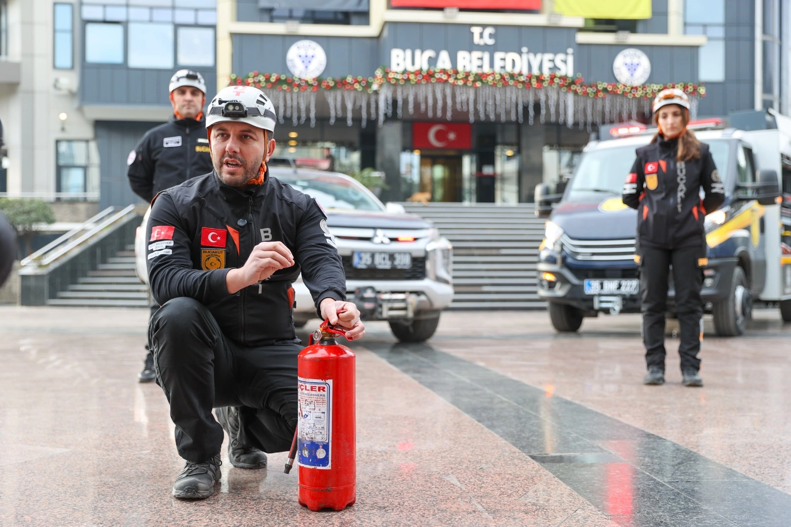 Otel yangını alarma geçirdi: BUCAKUT yangın anında yapılması gerekenleri anlattı