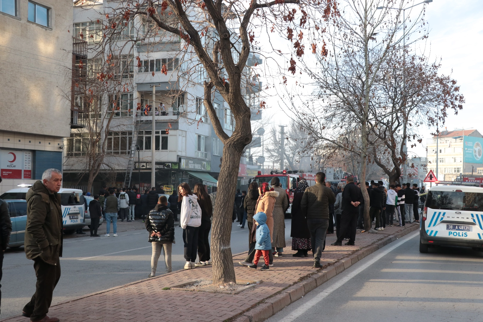 Kayseri’de korkutan yangın: 11 kişi hastanelik oldu