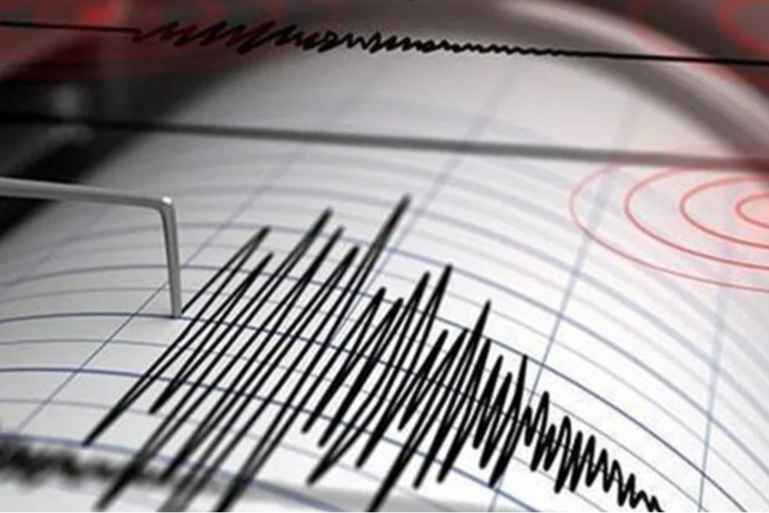 Ege Denizi sallanmaya devam ediyor: Arka arkaya 5 deprem daha! haberinin görseli