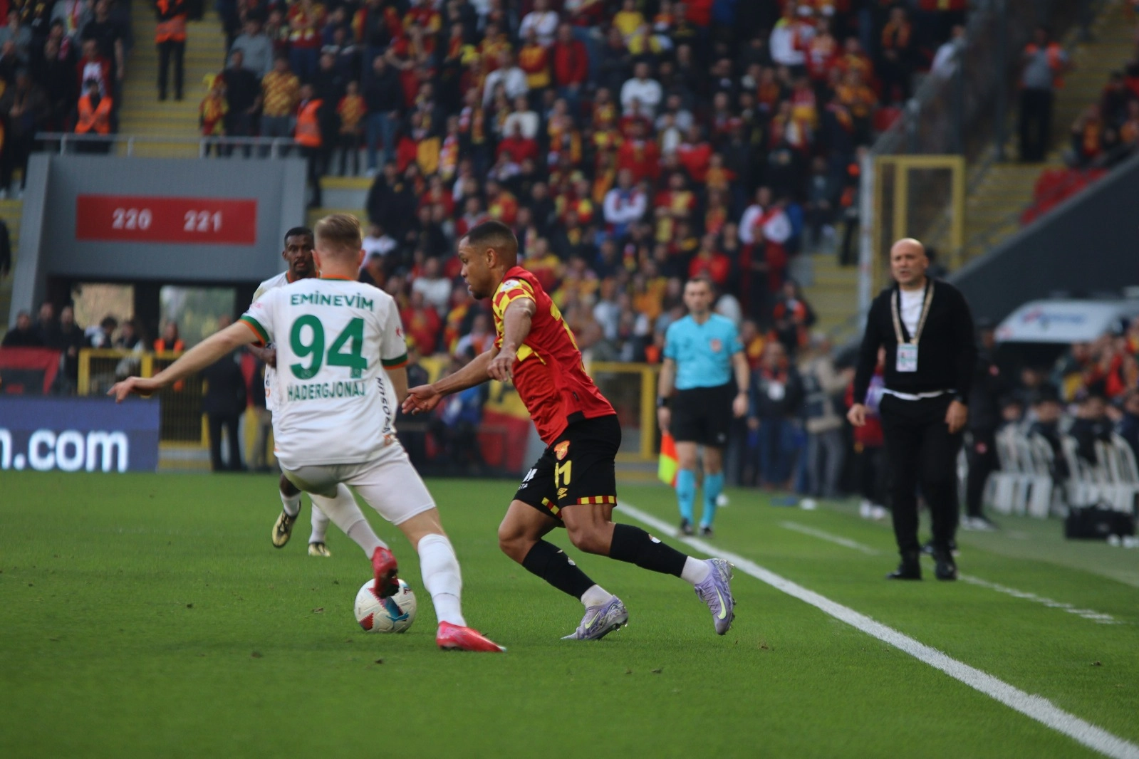 Göztepe’nin yenilmezlik serisi sona erdi haberinin görseli