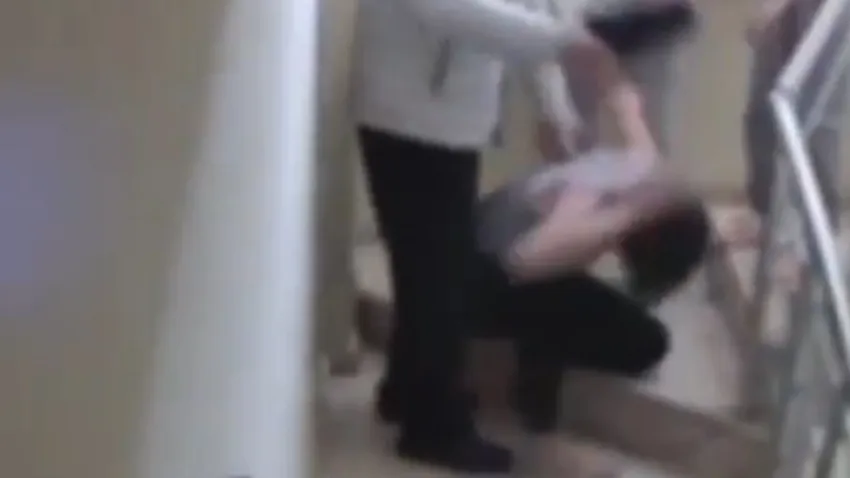 Kocaeli’de engelli çocuğa aile içi şiddet: Anne ve baba gözaltında haberinin görseli