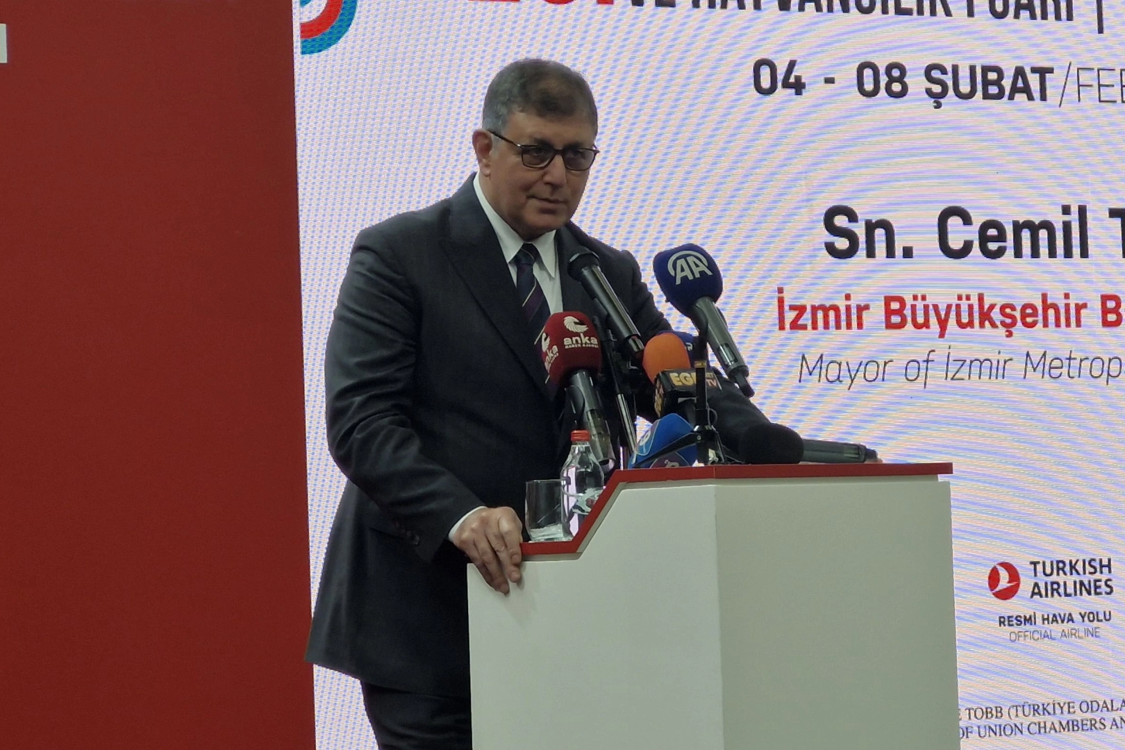 Başkan Tugay'dan Cumhurbaşkanı Erdoğan’a ‘İzmir’ yanıtı: İzmir'i tanımıyor, gerçekleri görmüyor