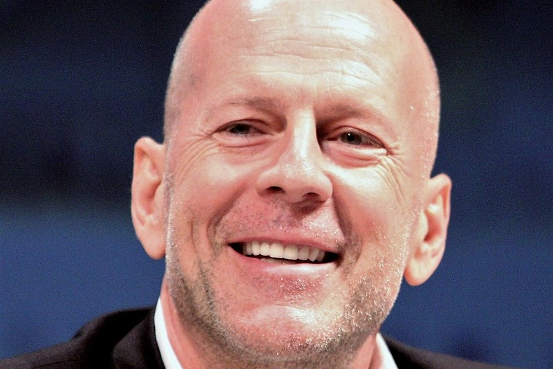 Demans hastalığıyla mücadele eden Bruce Willis ile ilgili flaş gelişme!