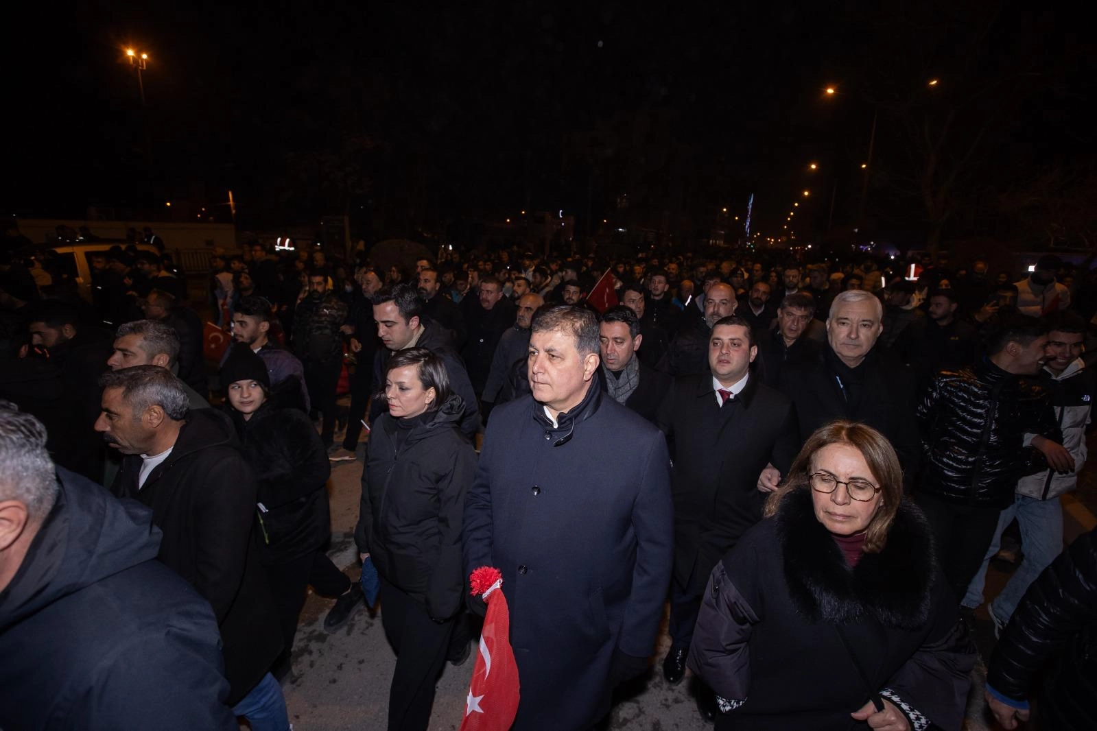 Başkan Cemil Tugay: Deprem kader değil, tedbirli olmak gerek