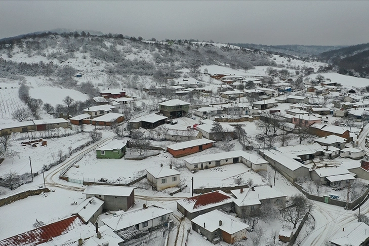 Edirne'nin yüksek kesimlerinde kar etkili oluyor