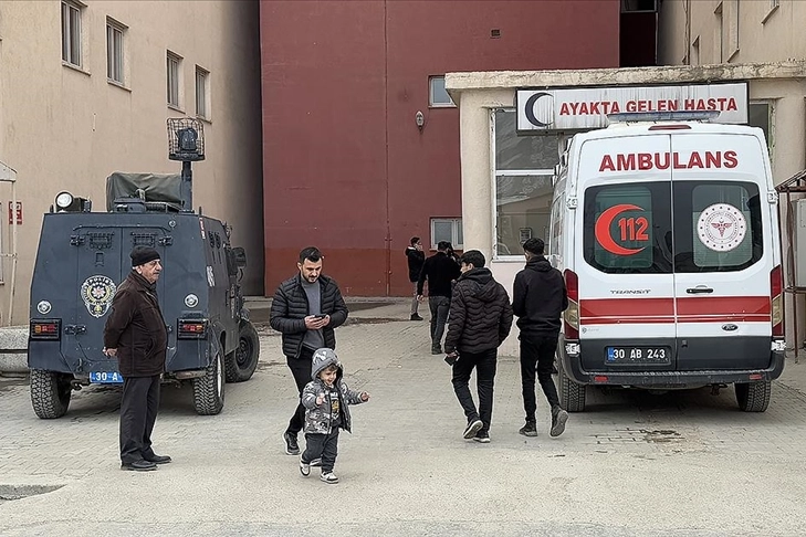 Hakkari'de gıda zehirlenmesi şüphesi: 43 öğrenci hastanelik oldu