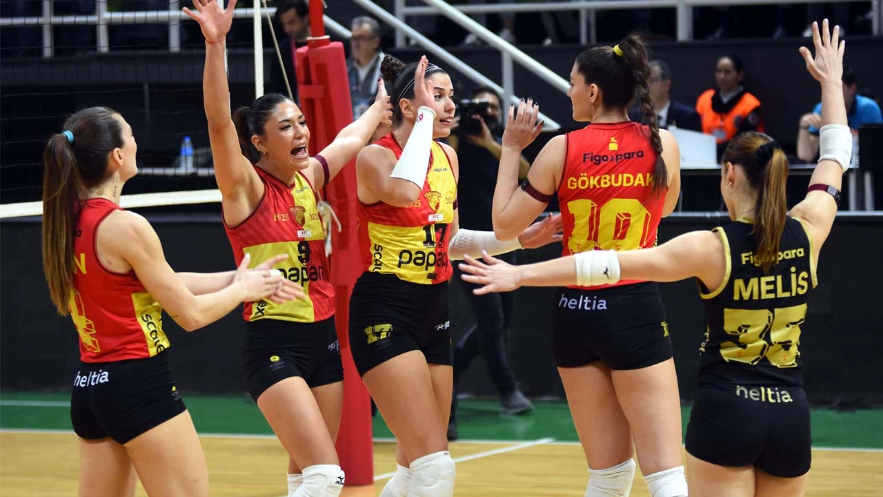 Göztepe ve Karşıyaka voleybolda evlerinde konuk edecekler