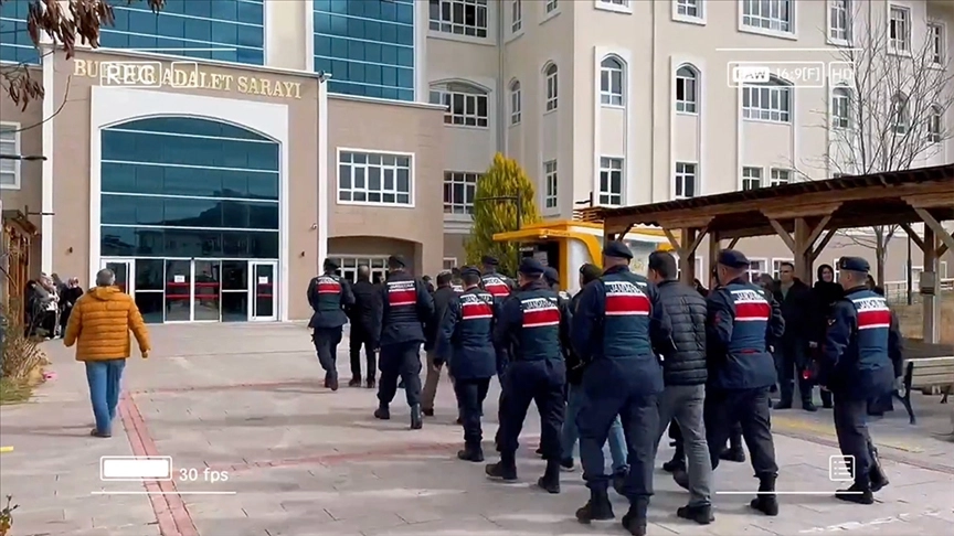 22 ilde FETÖ operasyonu: 24 şüpheli tutuklandı