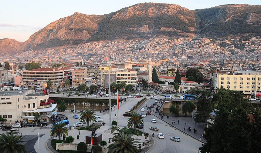 Hatay’da patlama sesleri: Valilikten açıklama geldi