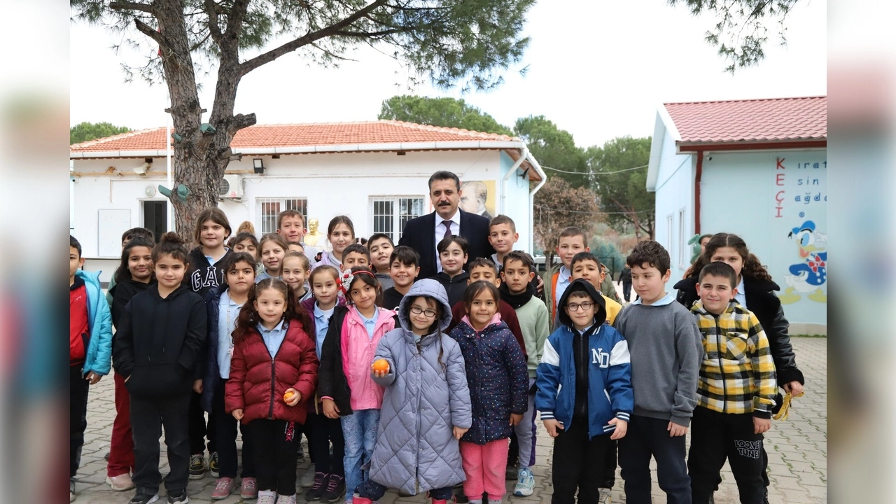 Başkan Kırgöz: Geleceğe değer katmak çocuklarımızı desteklemekle mümkün