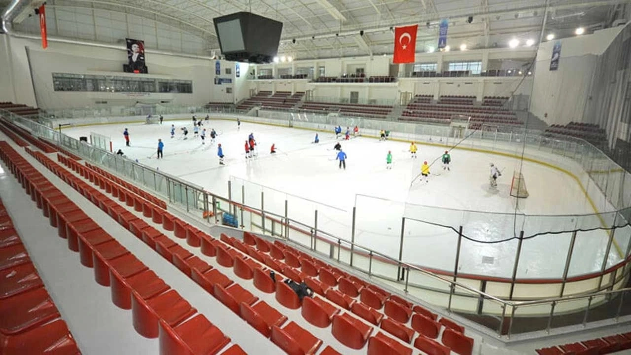 Büyükşehir’den Sevgililer Günü etkinliği: Haydi Buza Sevdiğinle Gel