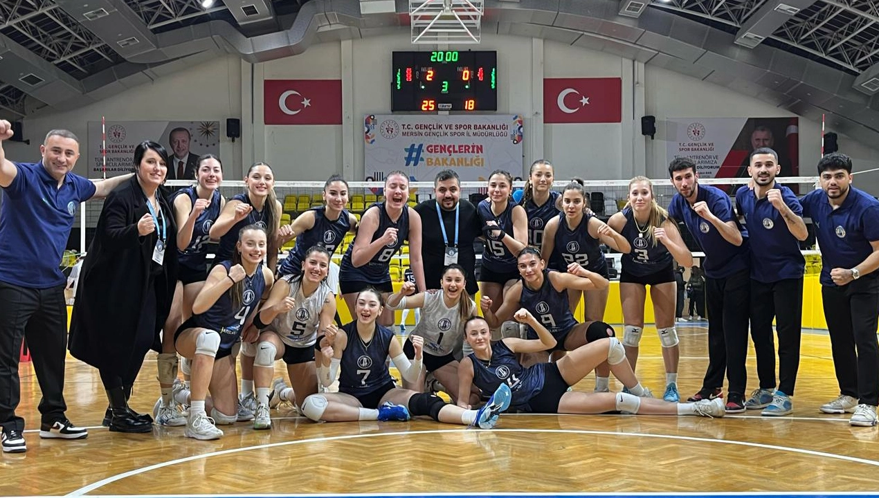 KZY Voleybol adını yarı finale yazdırdı