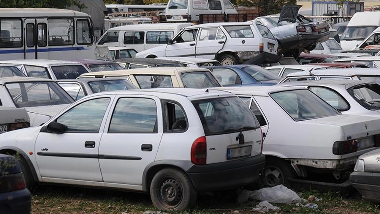 Hurda araç teşviki piyasayı salladı! Araç fiyatları 2 katına çıktı