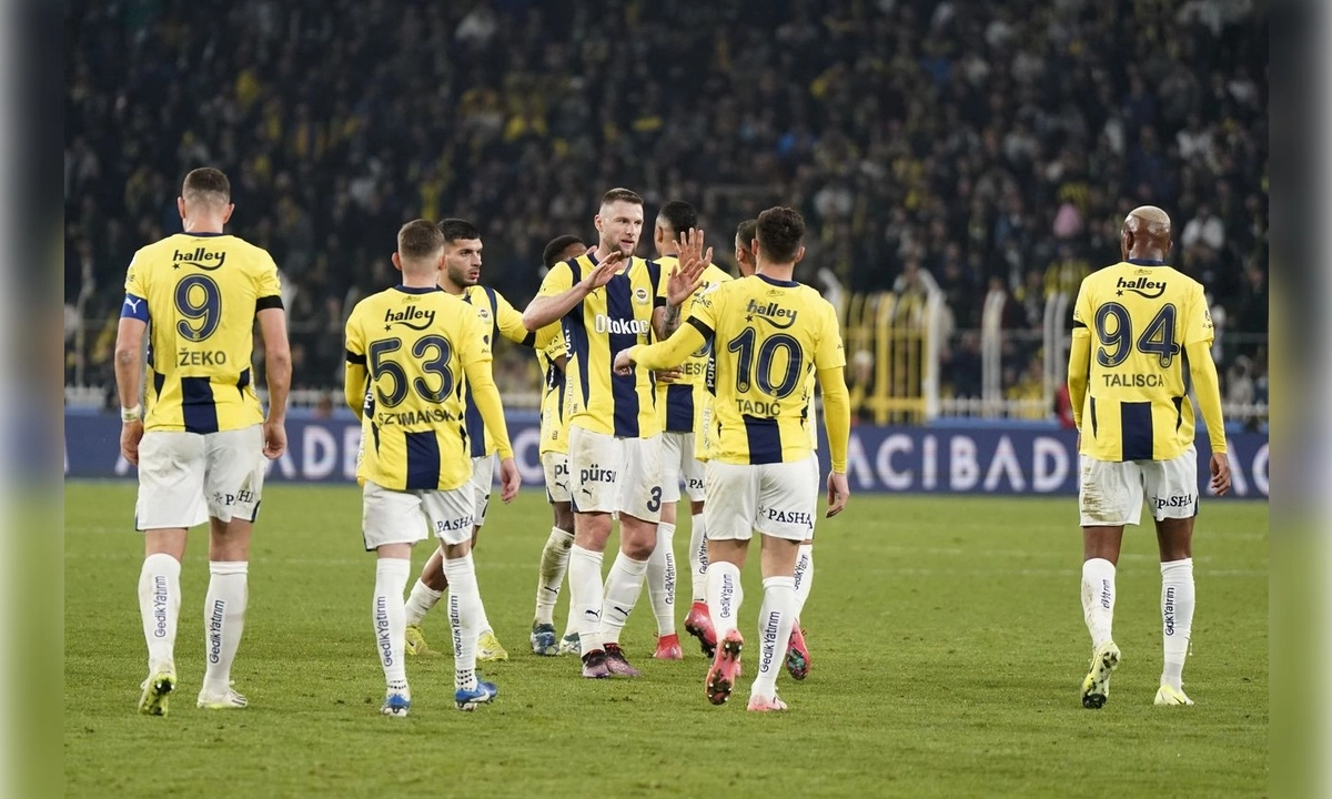 Kadıköy'de farklı galibiyet:  Fenerbahçe Anderlecht'i dümdüz etti!