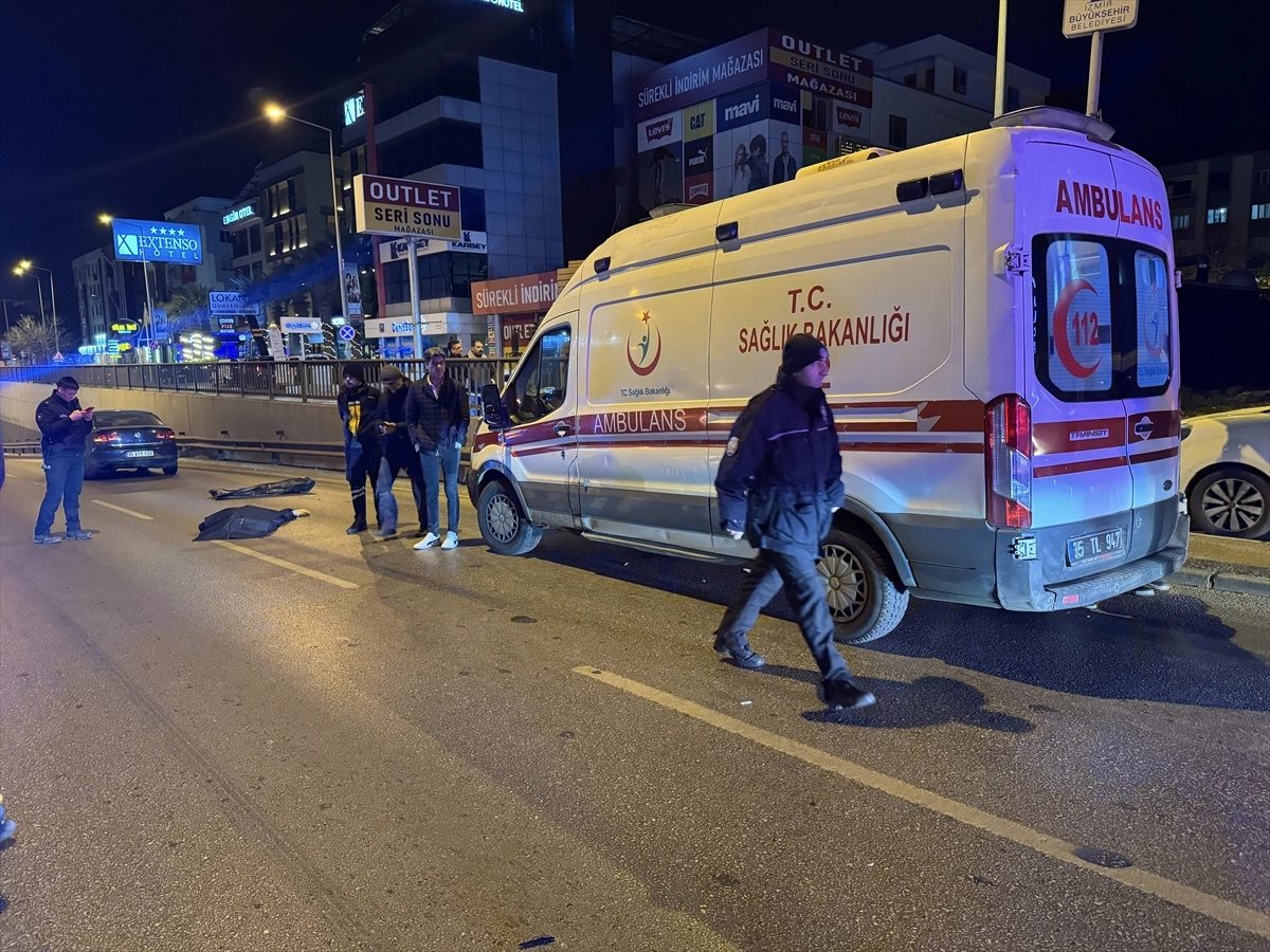 İzmir'de otomobilin çarptığı yaya öldü