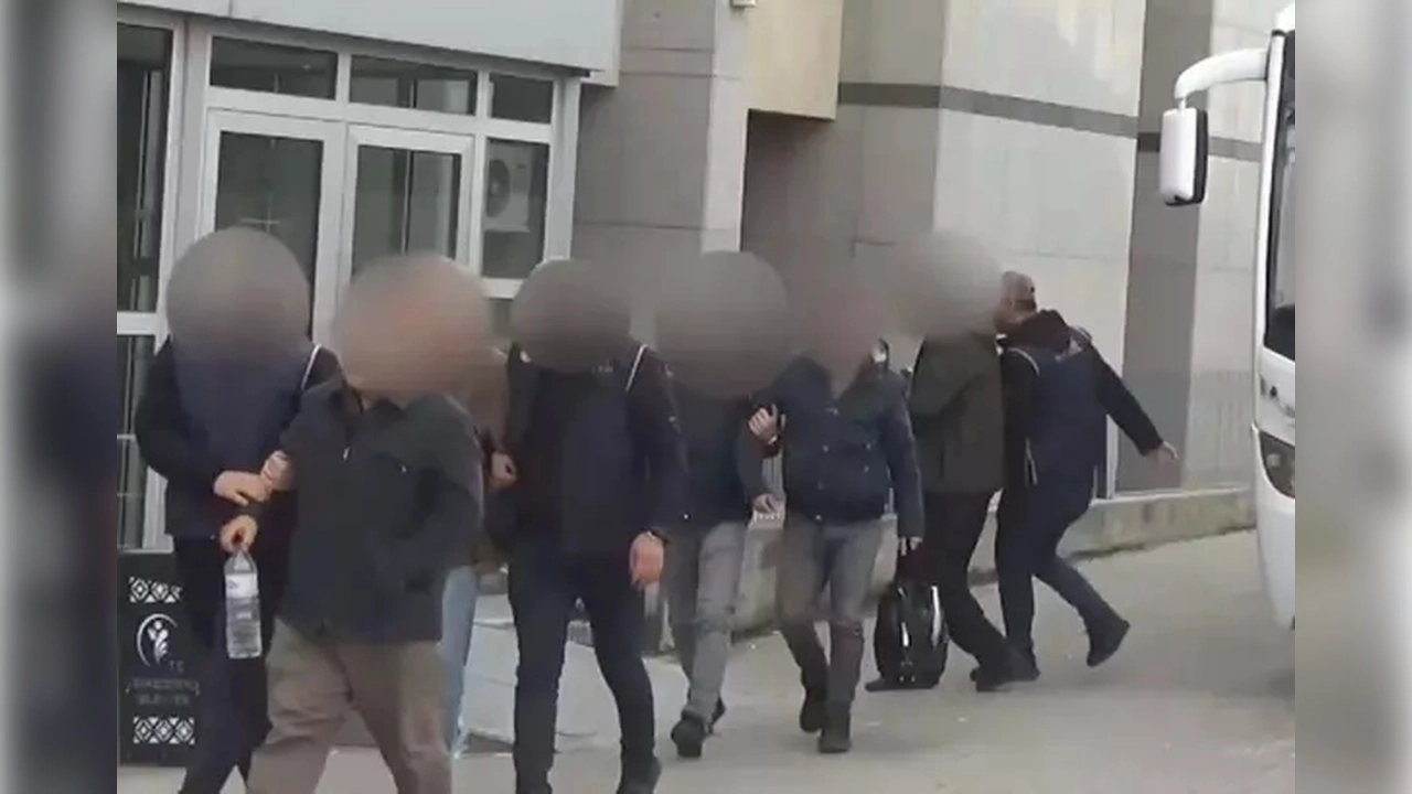 Denizli’de FETÖ operasyonu: 3 kişi tutuklandı