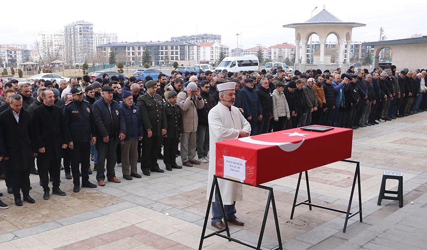 İspanya'da hayatını kaybeden polis memuru, Afyon'da toprağa verildi