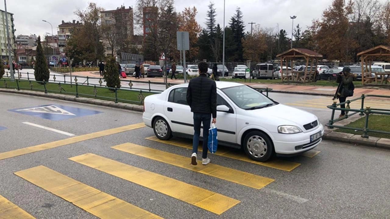 Yeni bir kampanya: Yaya geçitlerindeki ihlallere ağır yaptırımlar uygulansın