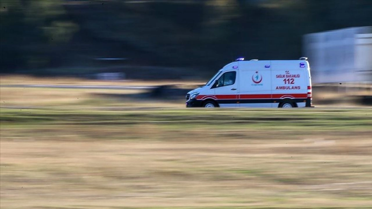 İzmir’de öğrenci servisi kaza yaptı: Çok sayıda yaralı var