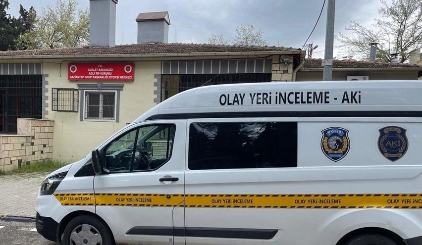 Bir kadın cinayeti daha : Tartıştığı eşini öldürdü!