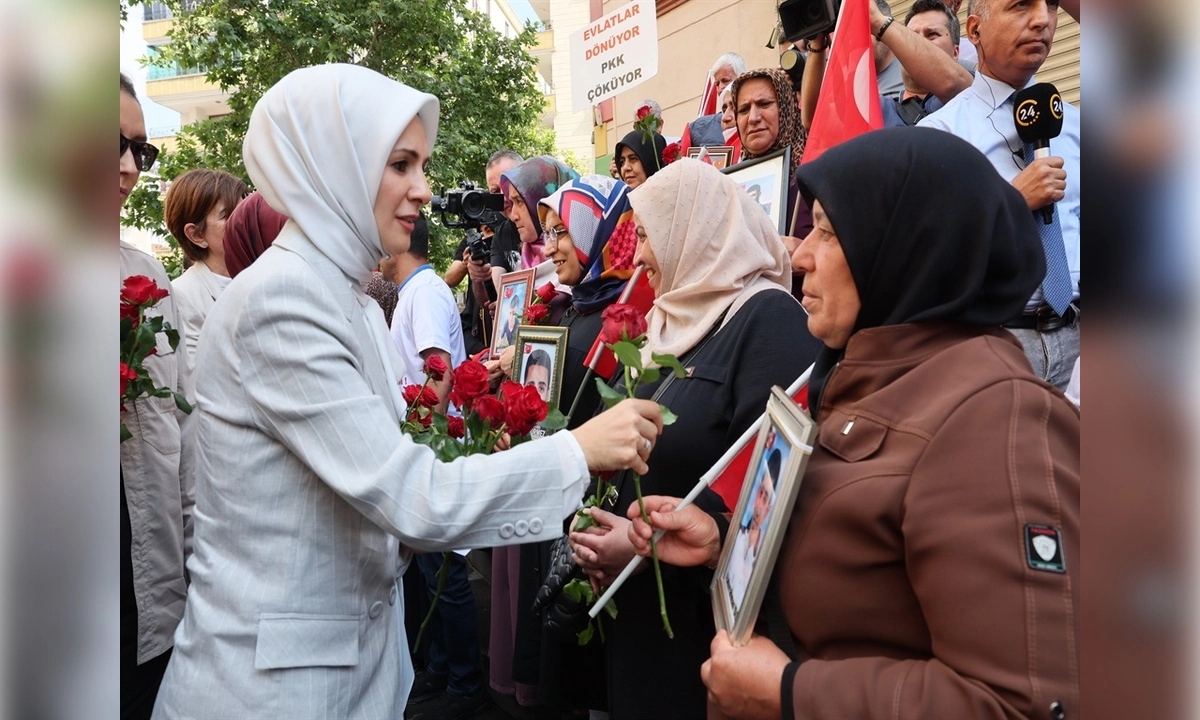 Bakan Göktaş'tan 'Diyarbakır Anneleri' paylaşımı