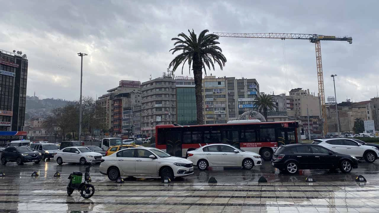 Meteoroloji’den İzmir’e uyarı: Bu hafta yağışlı ve bulutlu geçecek!