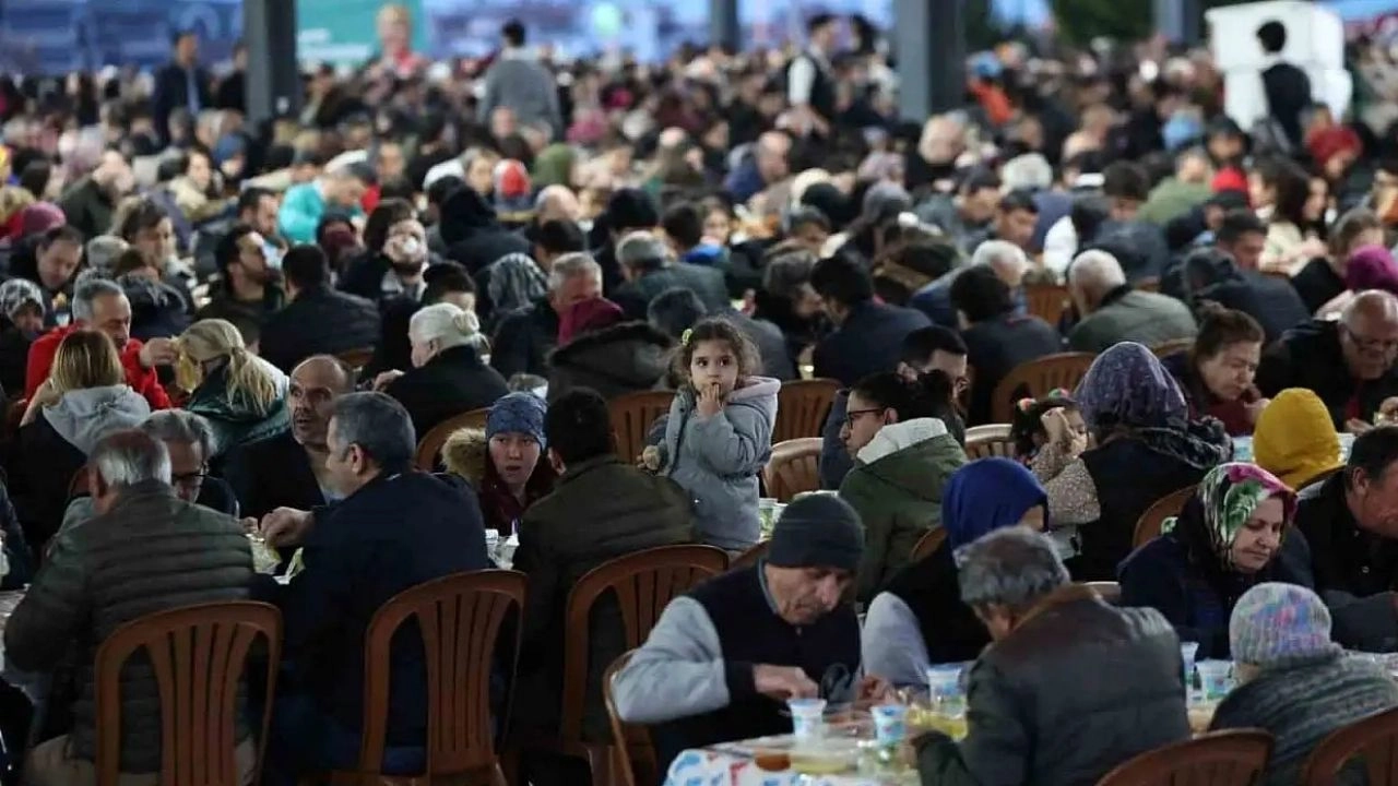 2025 ücretsiz iftar sofraları: Ramazan ayında hangi illerde ücretsiz iftar sofraları kurulacak?