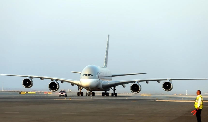 Türk kadınlarının gökyüzündeki başarısı: Dünyanın en büyük yolcu uçağına ilk Türk kadın kaptan pilot