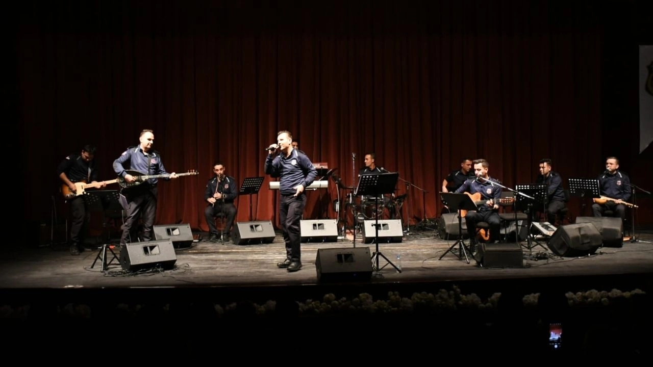 İzmir’de müzik dolu bir gece: Grup İKM, Ege Üniversitesi’nde sahne alıyor