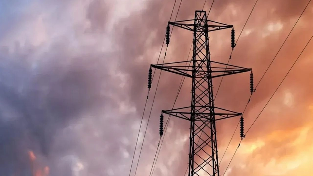 3 Mart Pazartesi İzmir elektrik kesintisi yaşanacak ilçeler! Birçok ev elektriksiz kalacak haberinin görseli