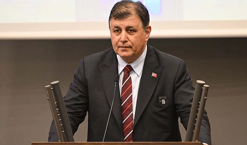 Başkan Tugay’dan Hilton Oteli açıklaması: Bize ulaşan talep yok haberinin görseli