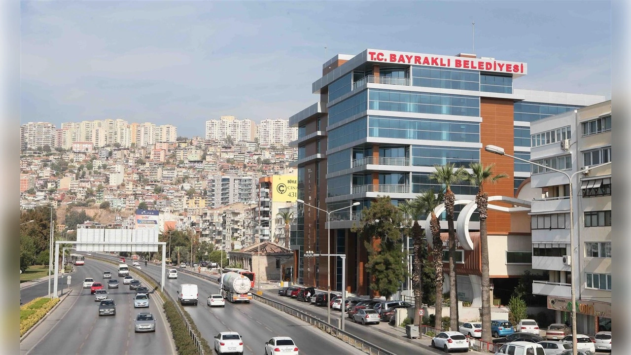 Bayraklı’dan son sınıf öğrencileri için kabul sınavı haberinin görseli