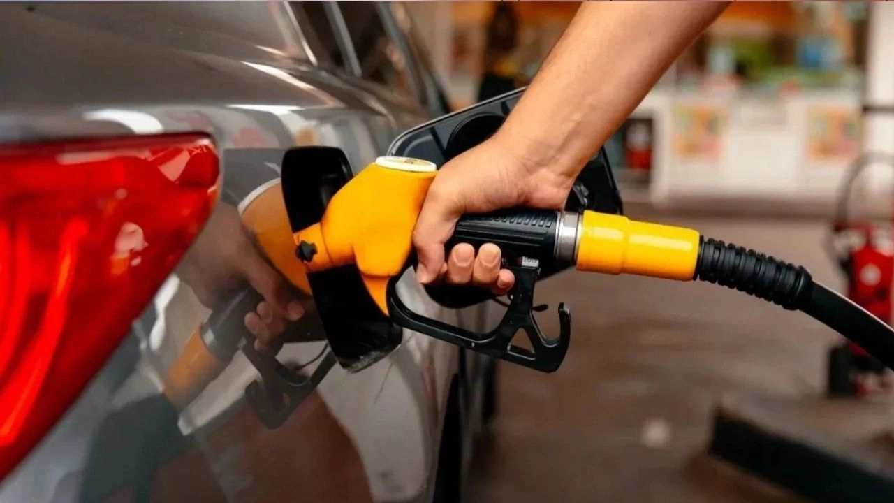 Benzine indirim yolda: 3 Mart 2025 Benzin, motorin ve LPG fiyatları…  Akaryakıt fiyatlarında son durum