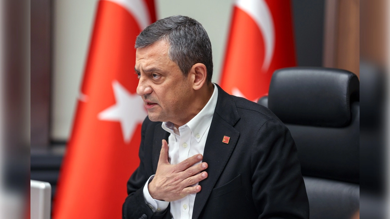 CHP lideri Özel Sosyalist Enternasyonal Prezidyum toplantısına katıldı haberinin görseli