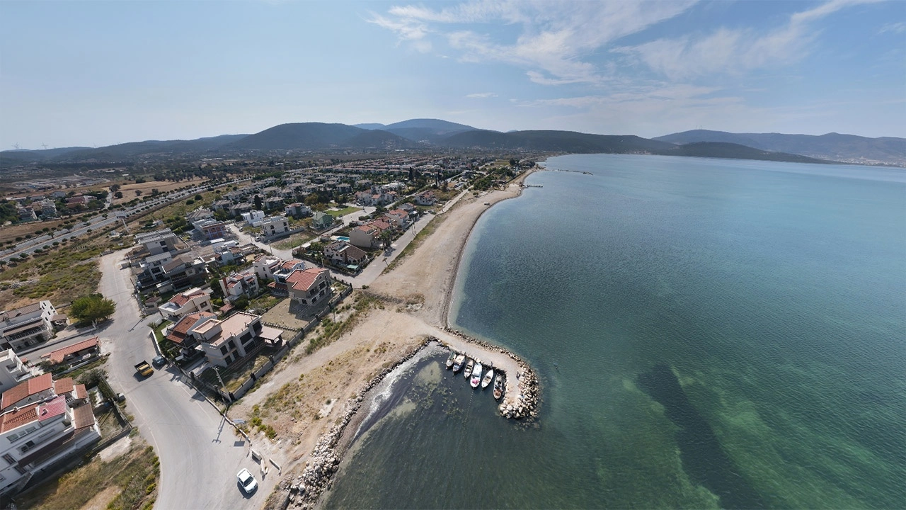 İzmir Urla'da bodrumlu mesken icradan satılacak