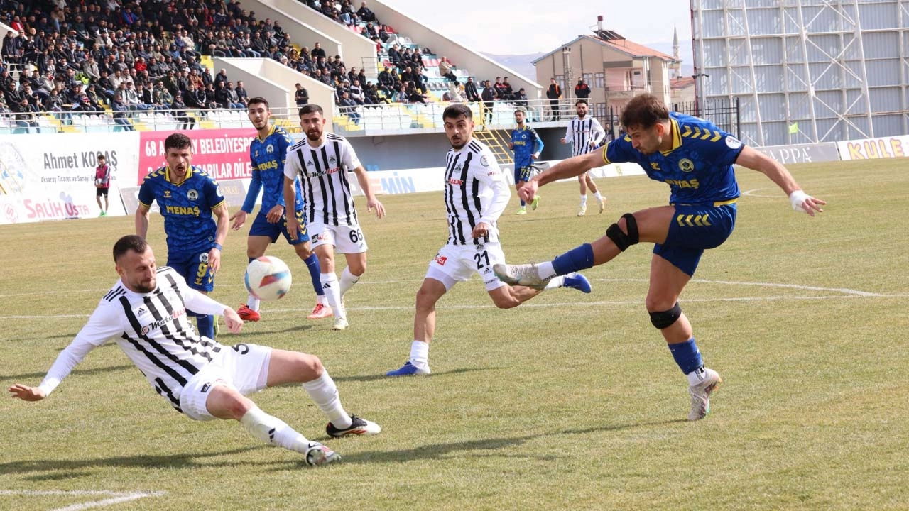 Menemen FK, beraberliğe razı oldu haberinin görseli