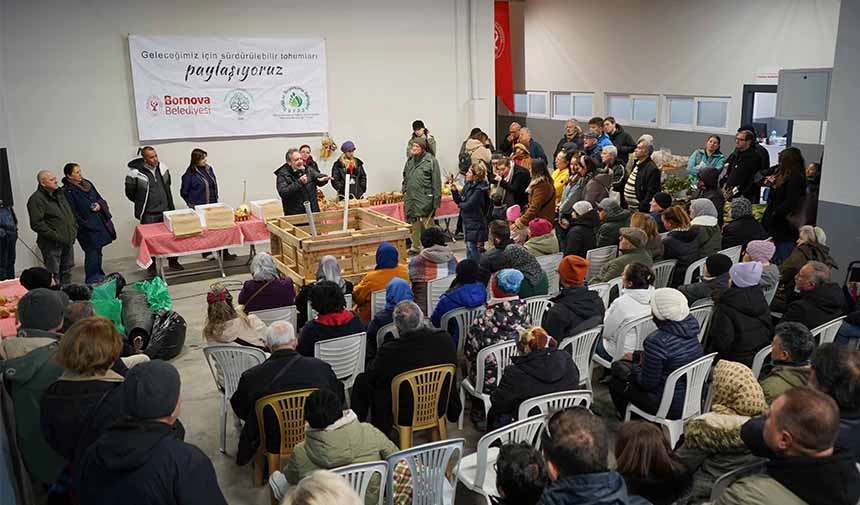 Bornova’da ekolojik tarıma destek: Kompost gübre eğitimi verildi ve atalık tohum dağıtıldı