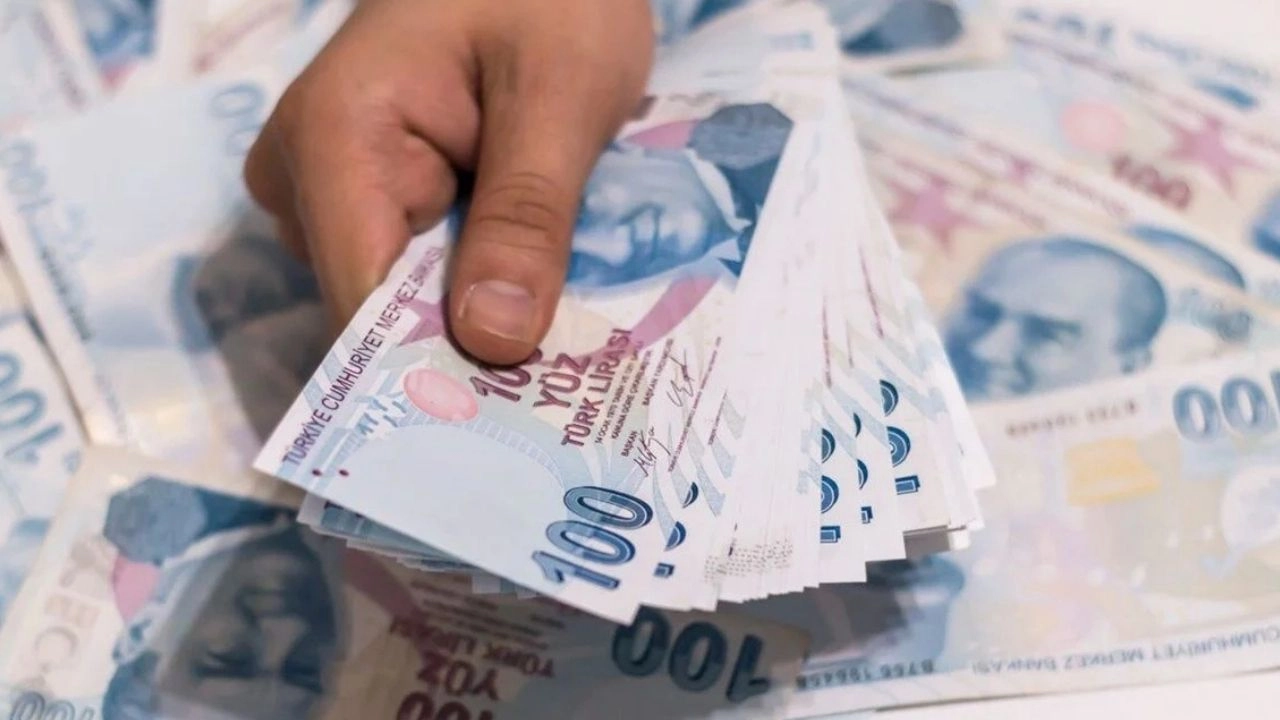 Kredi ve mevduat faizlerinde düşüş devam ediyor: Gözler Merkez Bankası'nda