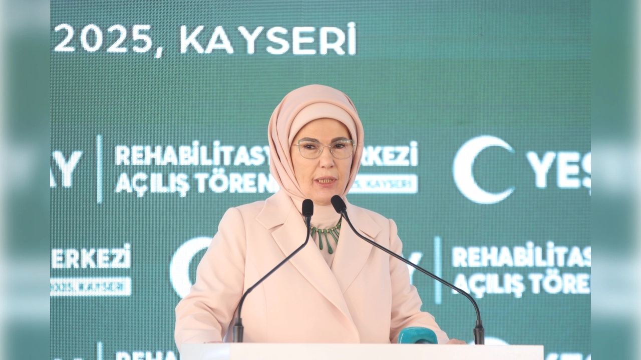 Emine Erdoğan: Bağımlılıklar yüzünden kayıp nesiller ortaya çıkıyor  