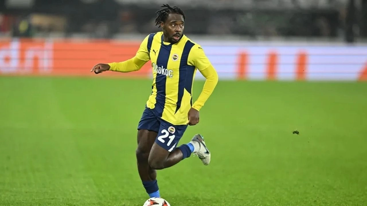 Fenerbahçe'yi terk edip Premier Lig'de tarih yazan kulübe gidiyor