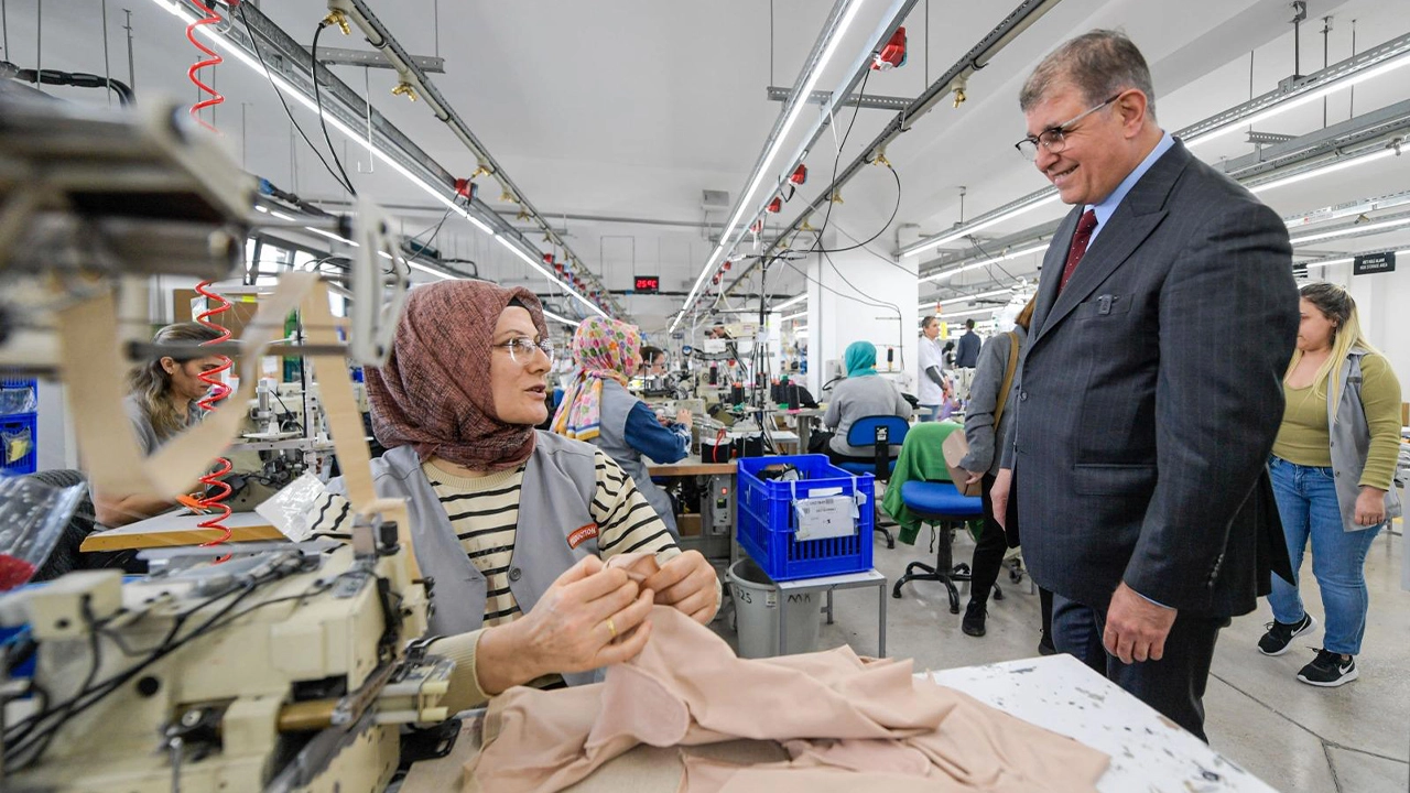 Başkan Tugay, Buca’da emekçi kadınlarla buluştu