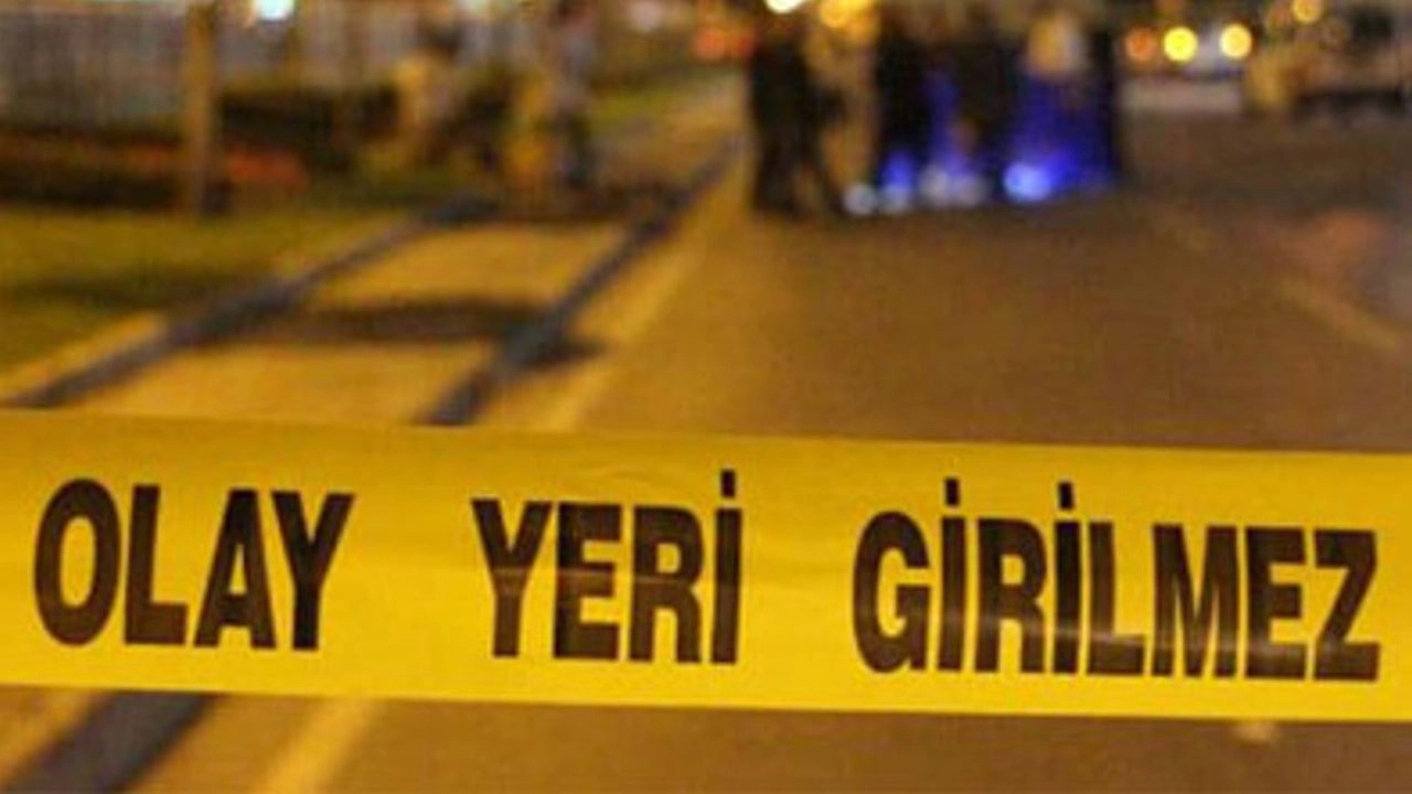 Sokakta 3 kişiye silahlı saldırı: 16 yaşındaki çocuğun acı sonu!