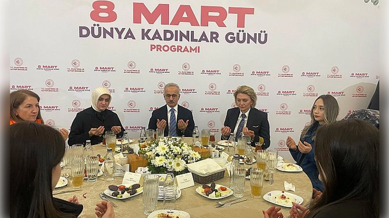 Bakan Uraloğlu: Kadınlar toplumsal hayatın vazgeçilmez unsurudur 